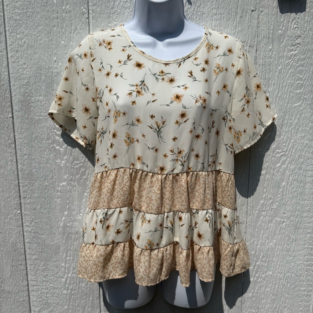 Paper Crane Women’s Floral White Yellow Ruffle Short Sleeve Summer Blouse Top M